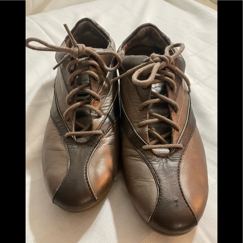 COLE HAAN Women’s Grand Crosscourt